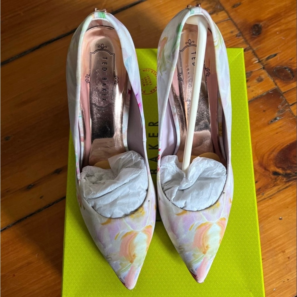 Ted Baker Pumps